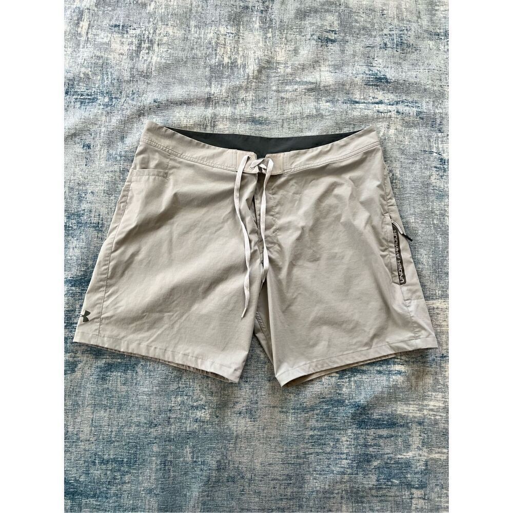 Under Armour Gray Heatgear Loose Fit Fish Hunter Boardshorts Size 42